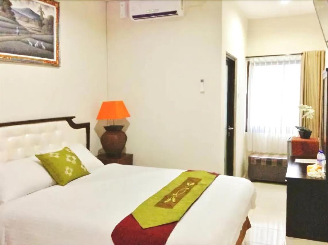 Tuban Torres Accommodation Kuta Lombok Kültér fotó