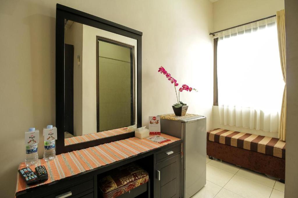 Tuban Torres Accommodation Kuta Lombok Kültér fotó