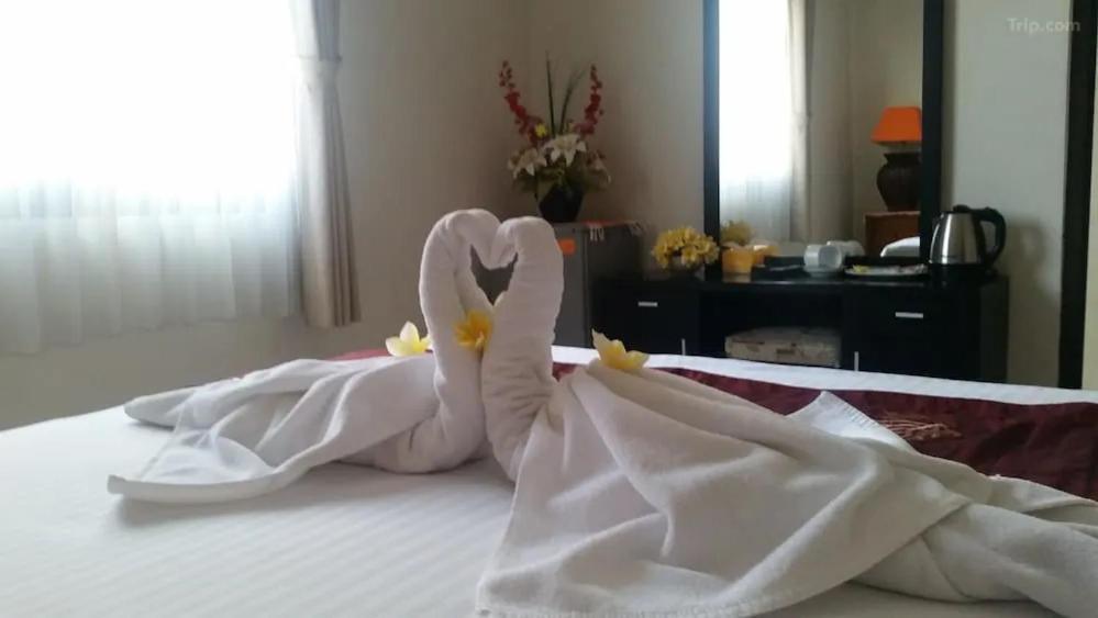 Tuban Torres Accommodation Kuta Lombok Kültér fotó