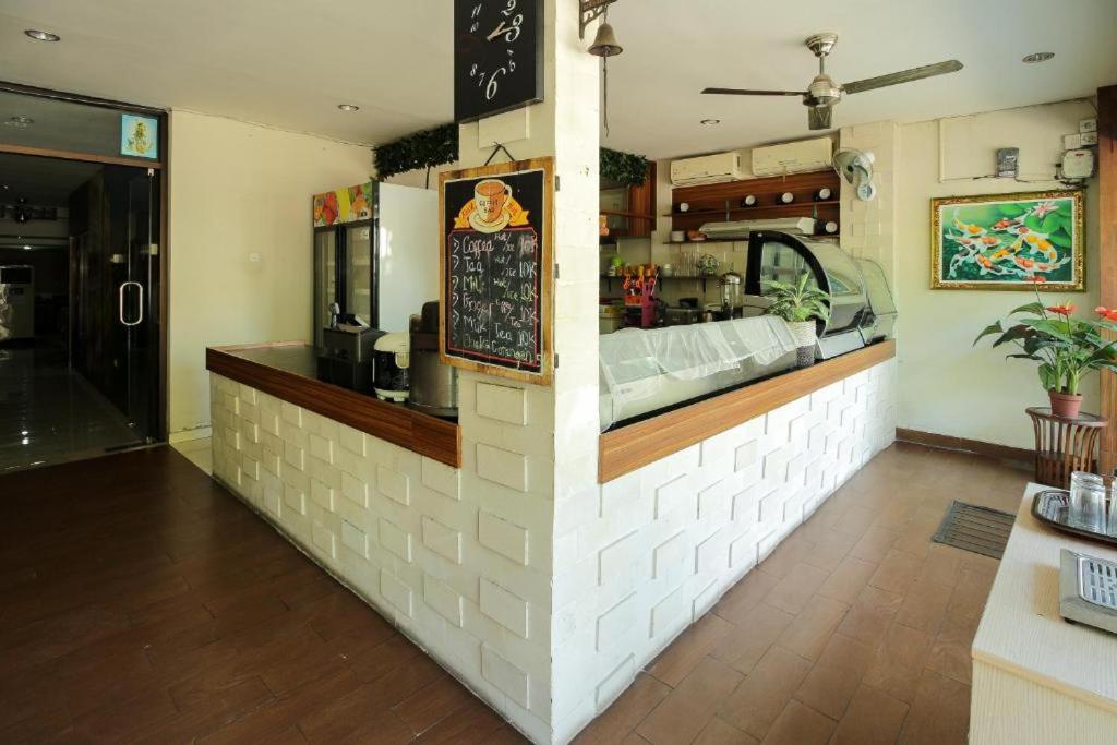 Tuban Torres Accommodation Kuta Lombok Kültér fotó